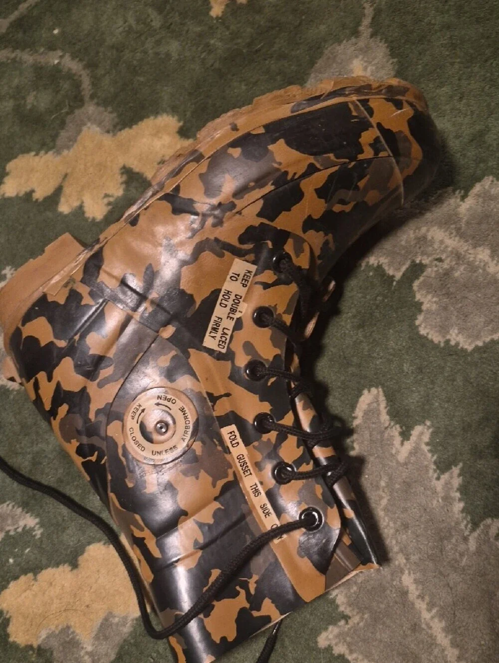 Camouflage Men's Rain Boots - Brown Camo